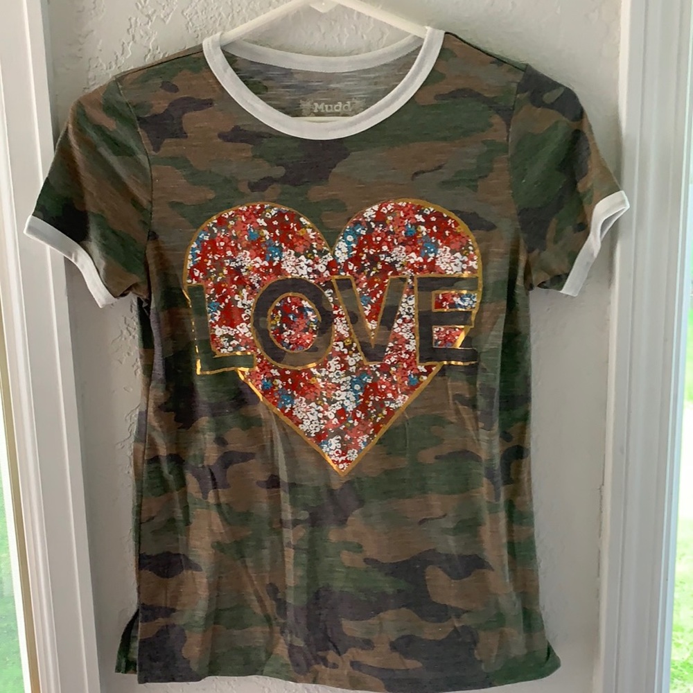 ☀️4/$15 ☀️ Mudd  girls size 14 super soft tshirt